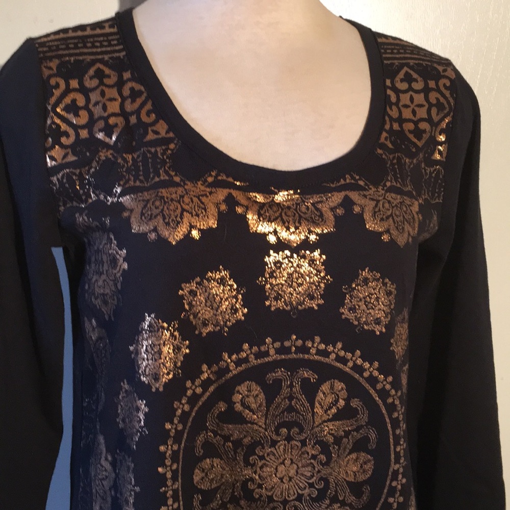 Lucky Brand Foil Medallion Tee - Picture 3 of 7